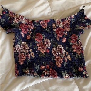 Off the shoulder ribbed flower top
